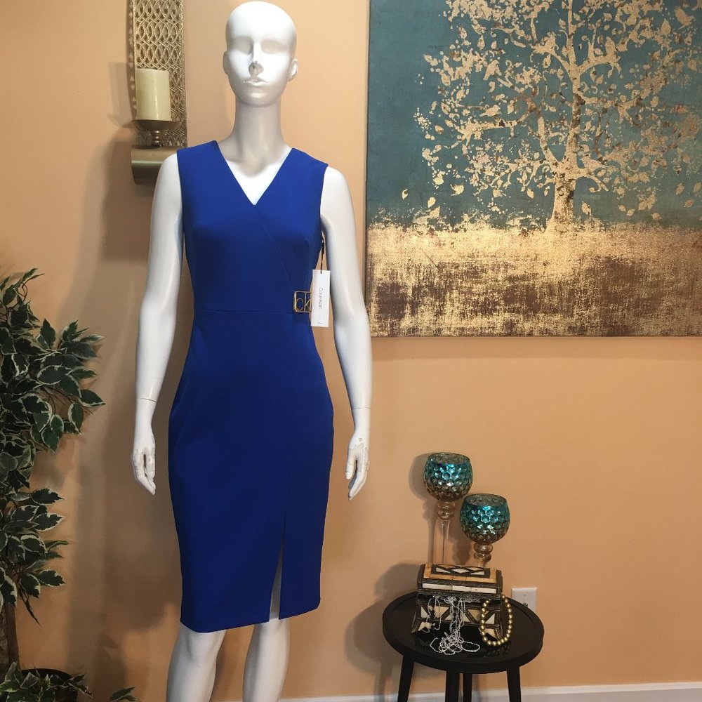 NWT Calvin Klein Women's Sleeveless V Neck size  4